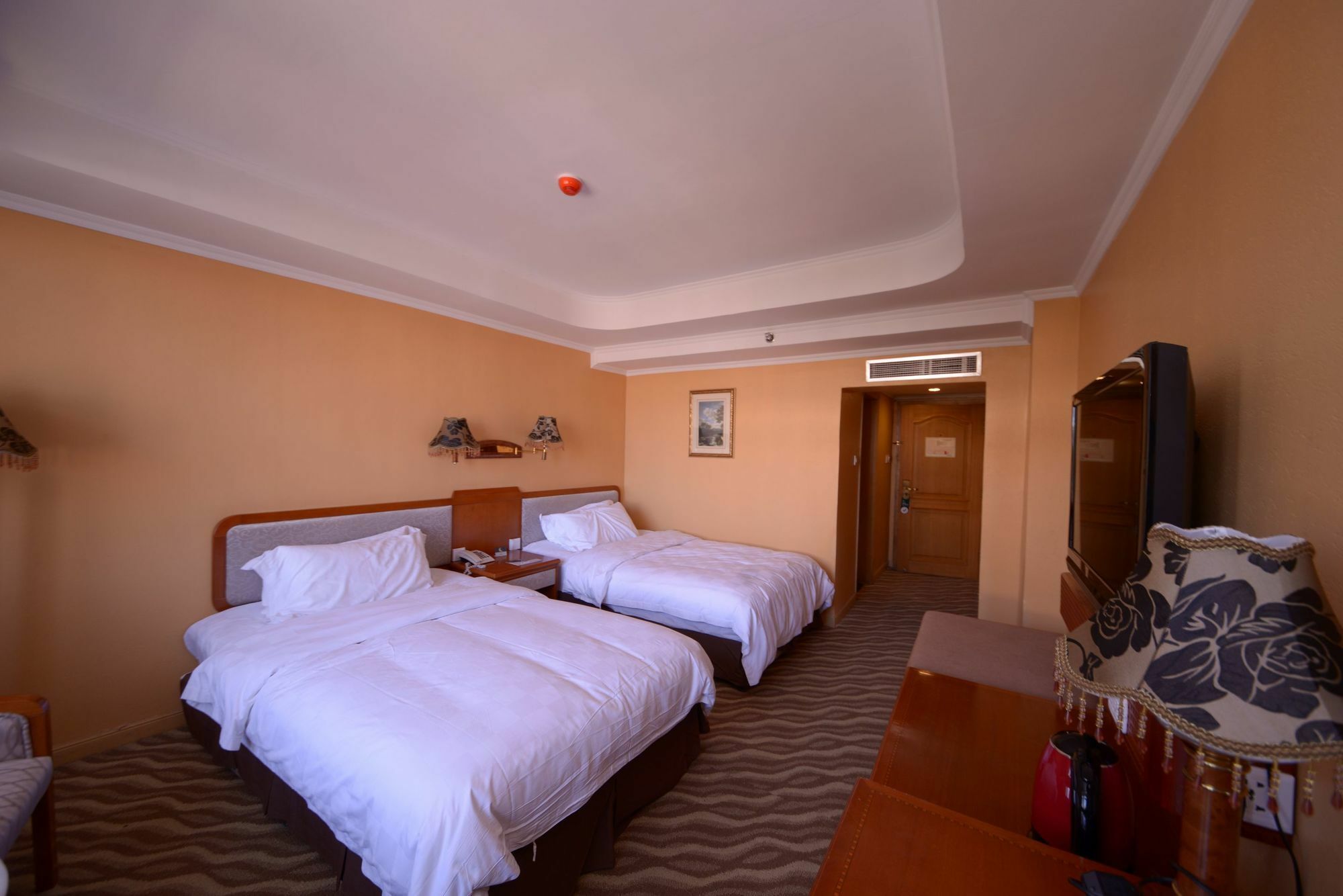 Harbin Bremen Train Station Hotel Extérieur photo